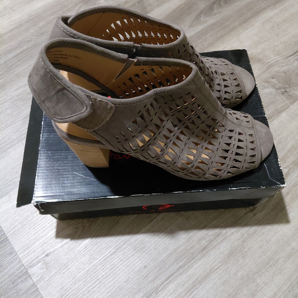 Elegant Taupe Women's Heeled Sandals